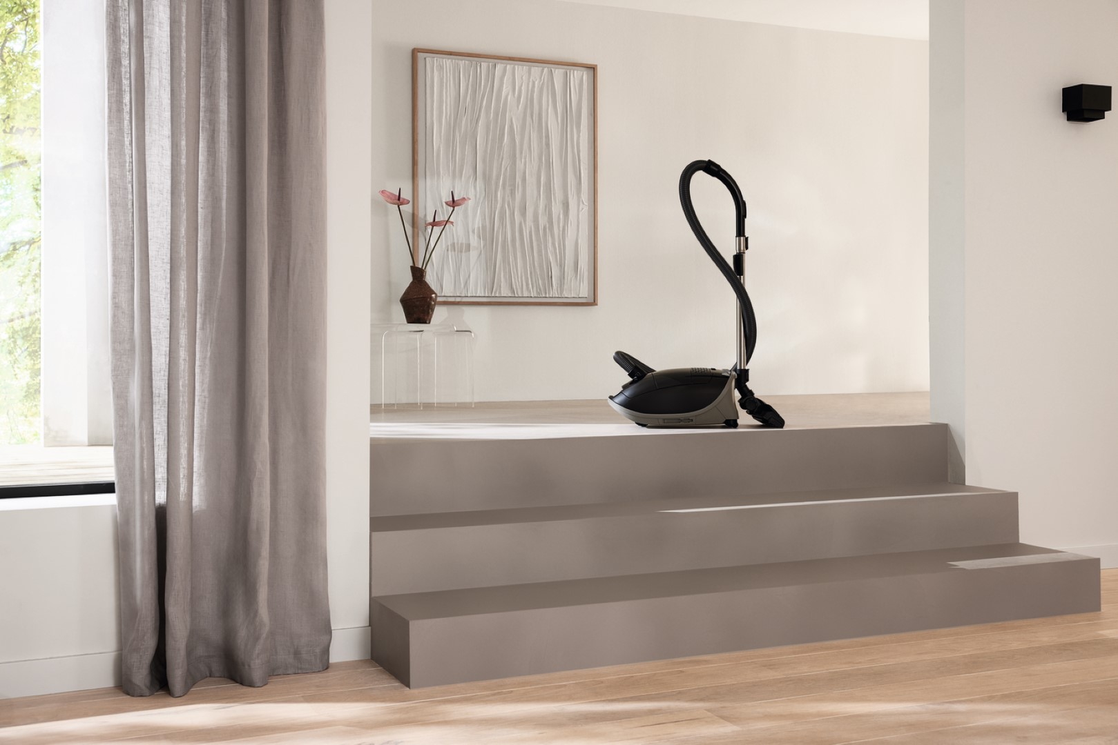 Miele Guard: Η νέα γενιά ηλεκτρικής σκούπας που επαναπροσδιορίζει την καθαριότητα και την περιποίηση δαπέδων 6 Miele Guard 4 Large