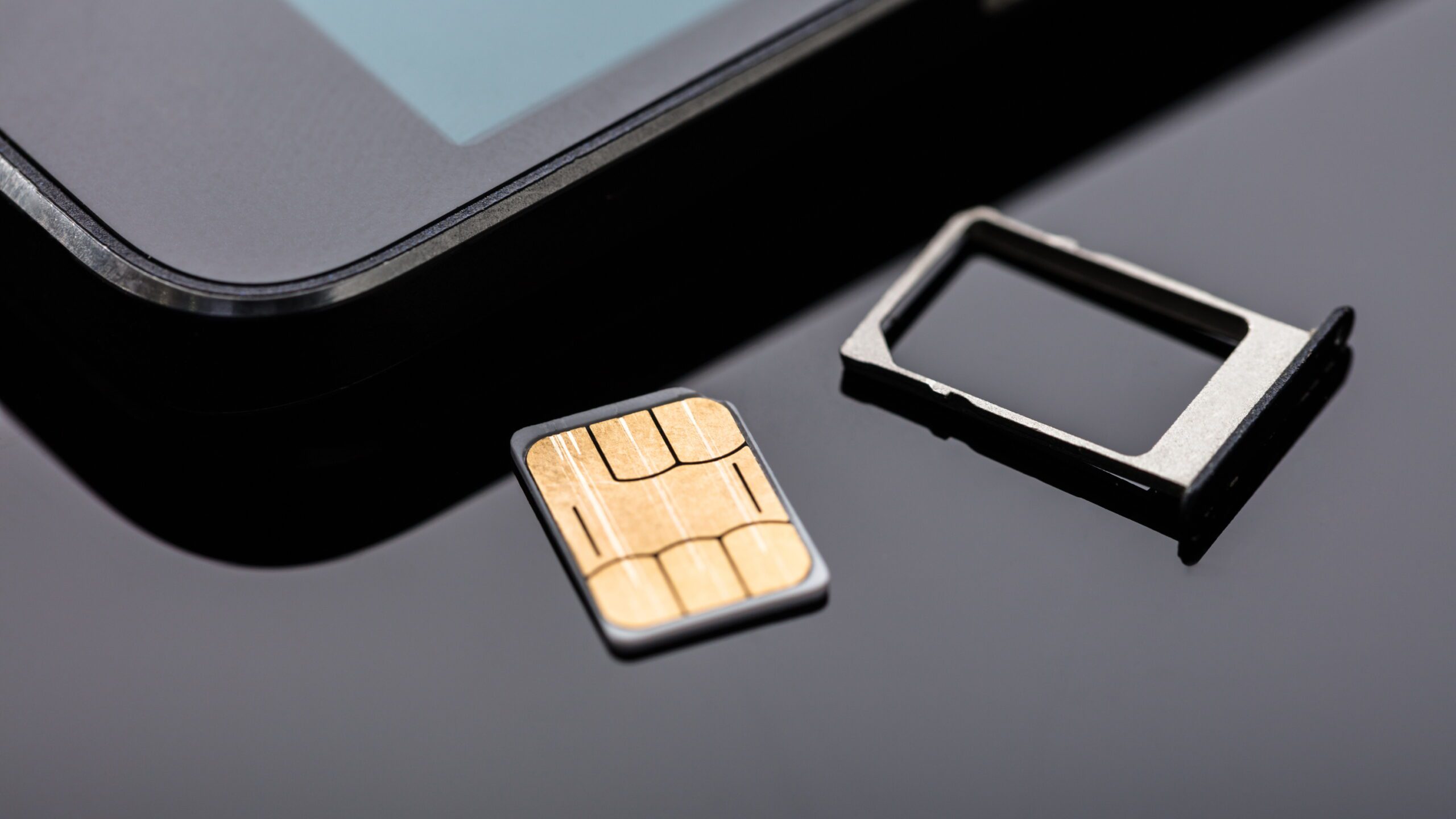 Η eSIM βάζει τέλος στην παραδοσιακή SIM κάρτα