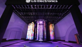 LG MS SIGNATURE OLED T AT APEC 2
