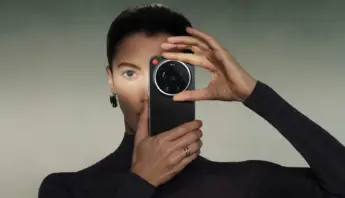 Leitzphone Keyvisual people 3840x2560px website.jpg