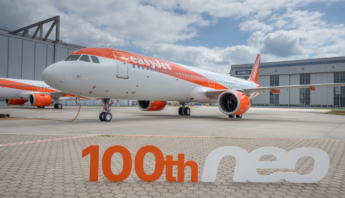 Η easyJet ανακοινώνει την παραλαβή του 100ού αεροσκάφους NEO 6 easyjet 100
